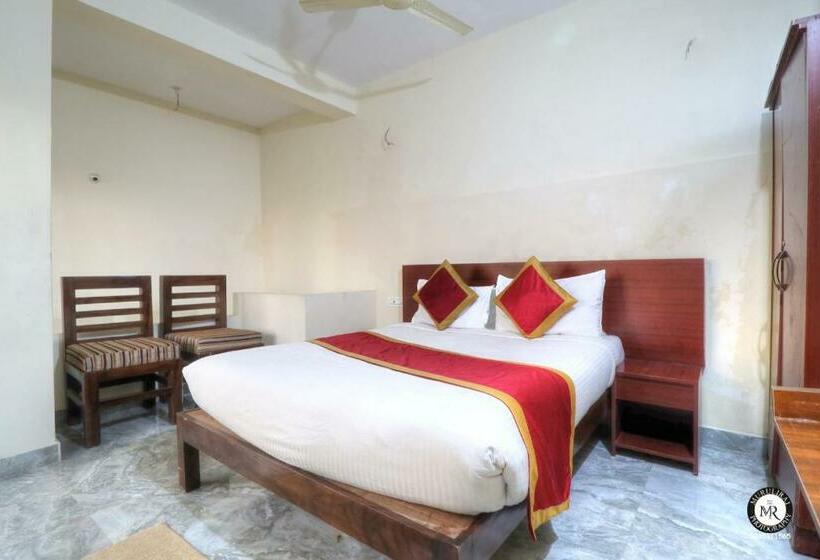 豪华房间, Coorg Avani Holiday Inn