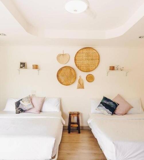 디럭스 패밀리 룸, Baanpufa Resort