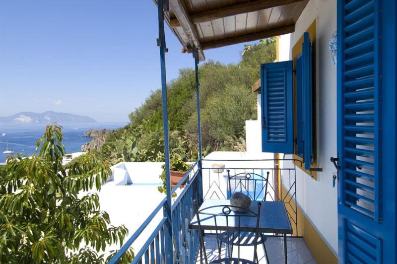 Triple Room Sea View, Girasole