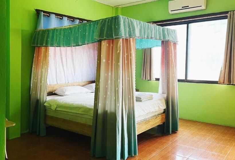 Quarto Estandar, Sokxay Guerthouse