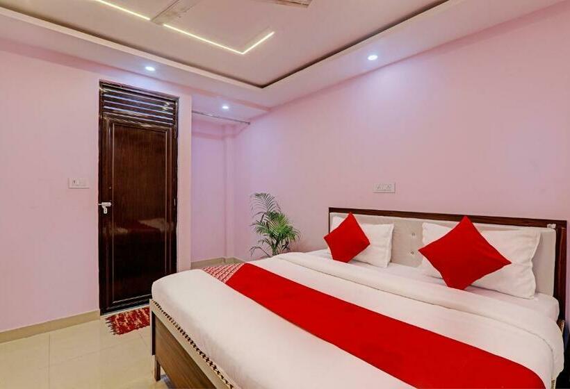 Трехместный Номер Классика, Oyo Flagship T R Resort