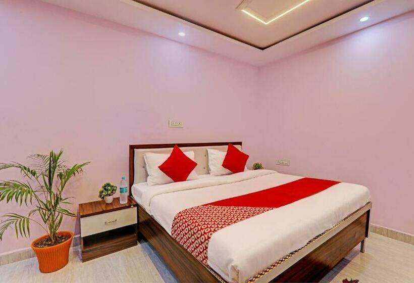 Трехместный Номер Классика, Oyo Flagship T R Resort