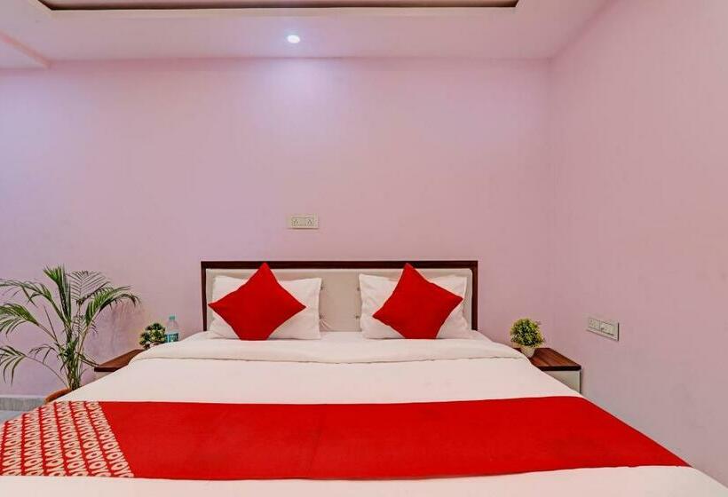 Трехместный Номер Классика, Oyo Flagship T R Resort