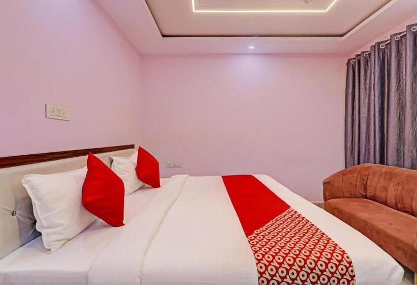 Трехместный Номер Классика, Oyo Flagship T R Resort