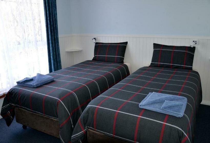 Апартаменты 2 Спальни, Castaway Holiday Apartments