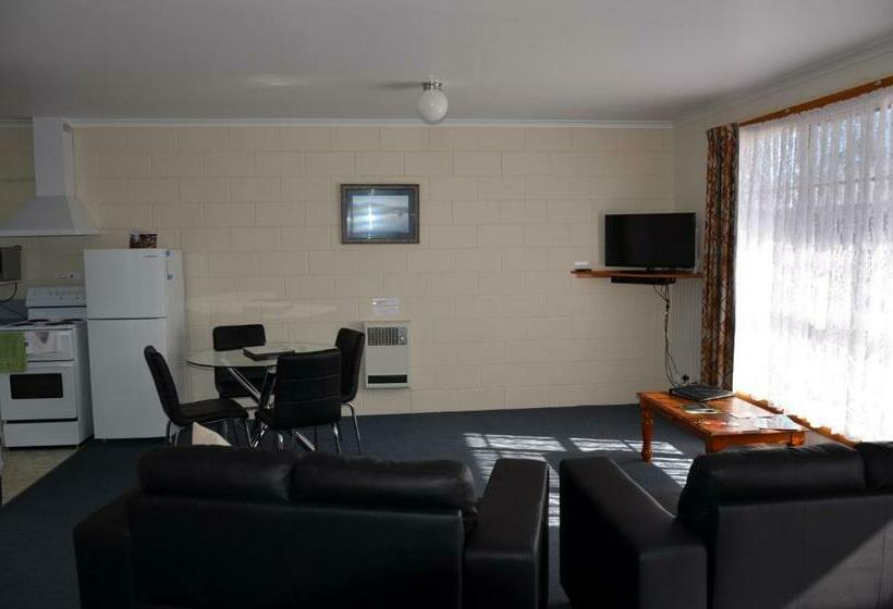 Апартаменты 2 Спальни, Castaway Holiday Apartments