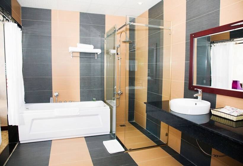 سوییت, Hai Ba Trung Hotel & Spa
