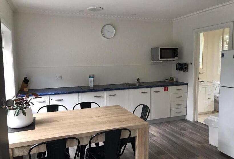 침실 2개 아파트, Georges Bay Apartments