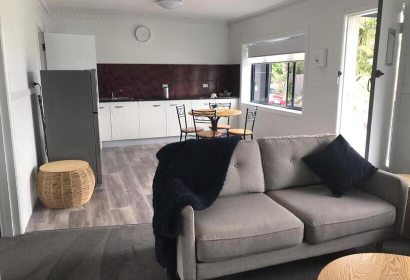 Apartamento 1 Dormitório Vista Jardim, Georges Bay Apartments