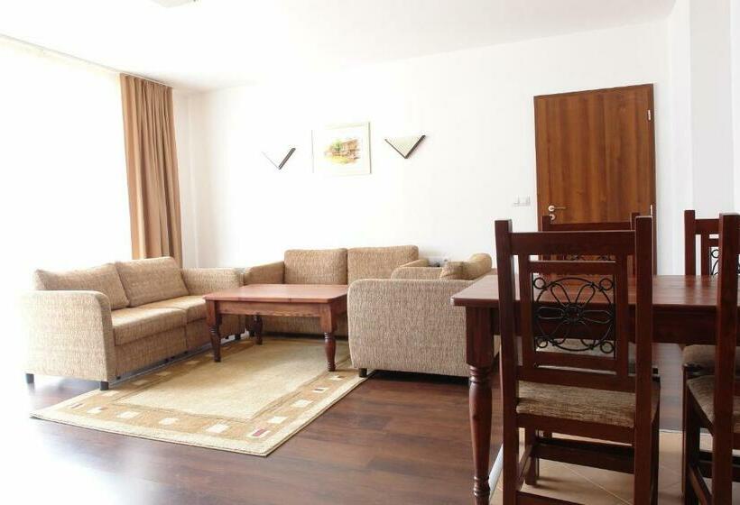 Апартаменты 3 Спальни, Winslow Infinity Apart