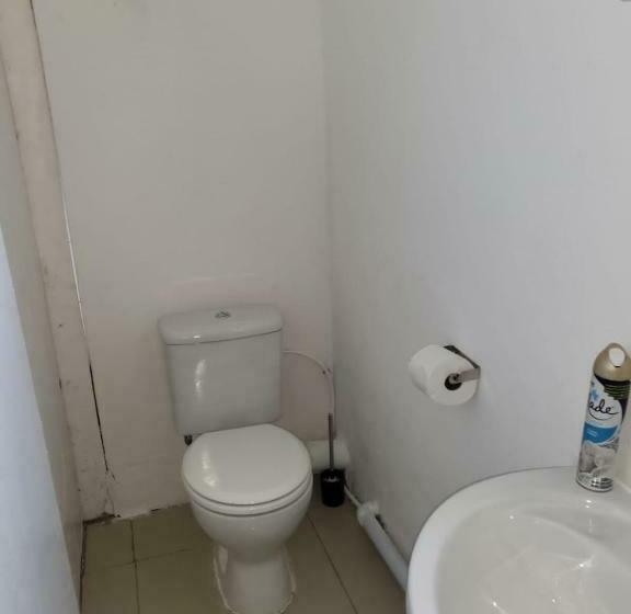 Quarto Deluxe, Pro Delux Inn