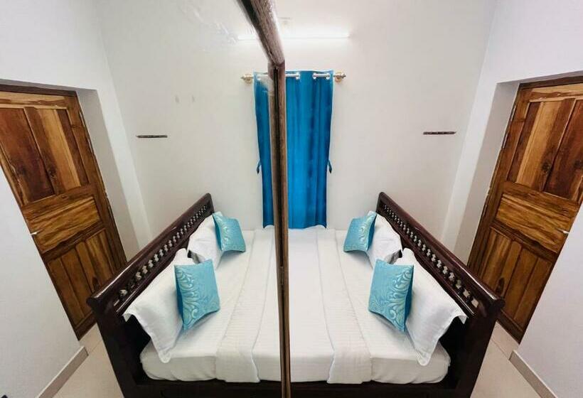 Номер Стандарт, The Luxe