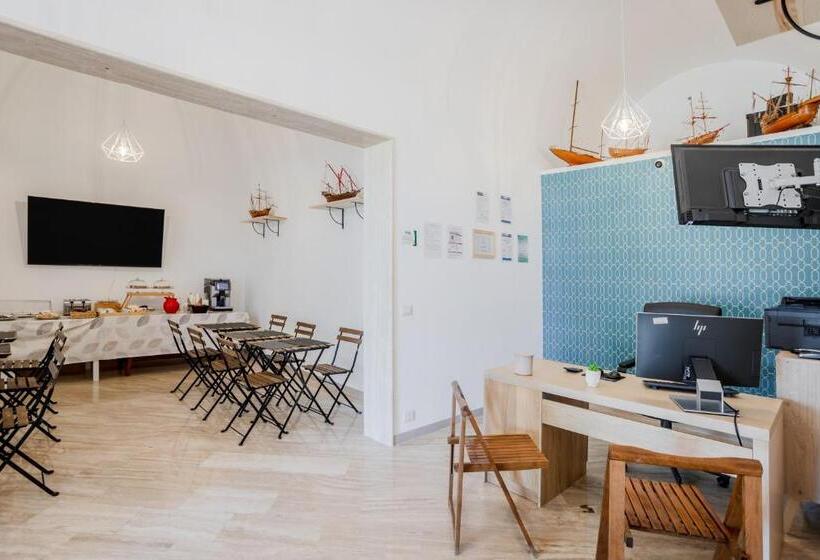 اتاق استاندارد با وان آب گرم, Pietramare Luxury Suites By Rentbeat