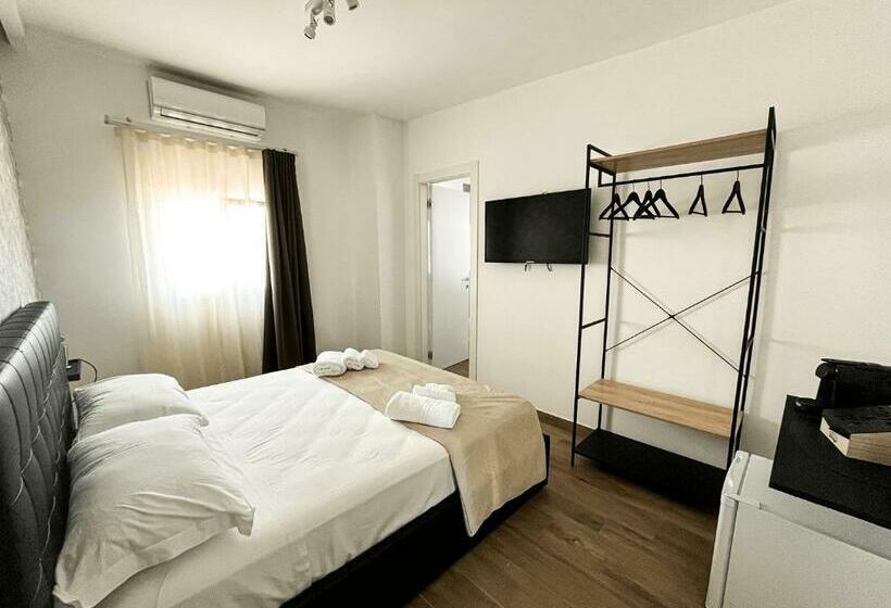 اتاق استاندارد با چشم‌انداز باغ, Pietramare Luxury Suites By Rentbeat