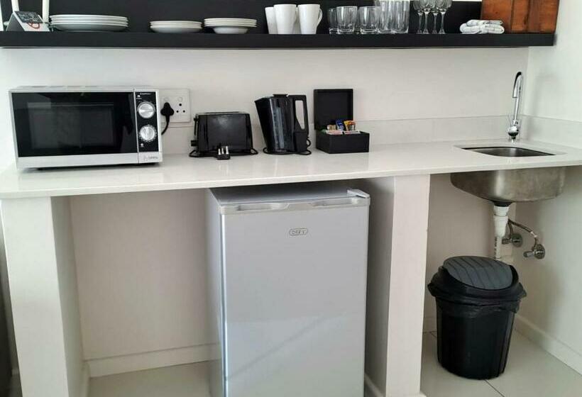 اتاق استاندارد با بالکن و چشم‌انداز دریا, Ana S Place Apartments
