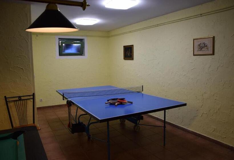 Апартаменты 2 Спальни, Villa éden