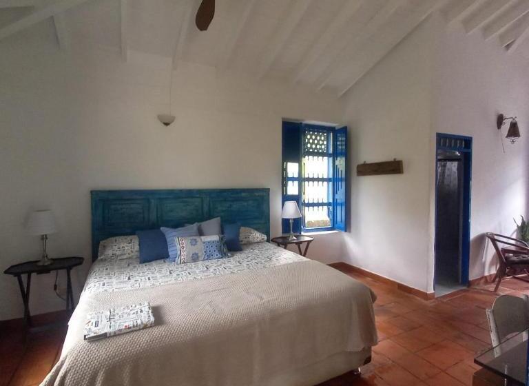 Номер Стандарт, Hacienda San Francisco