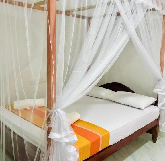 Номер Стандарт с Балконом, Tashil Hotel & Restaurant
