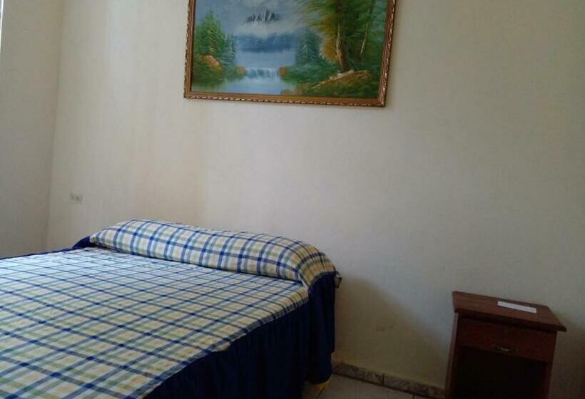 이코노미 룸, Dorothy Hostel Arenal