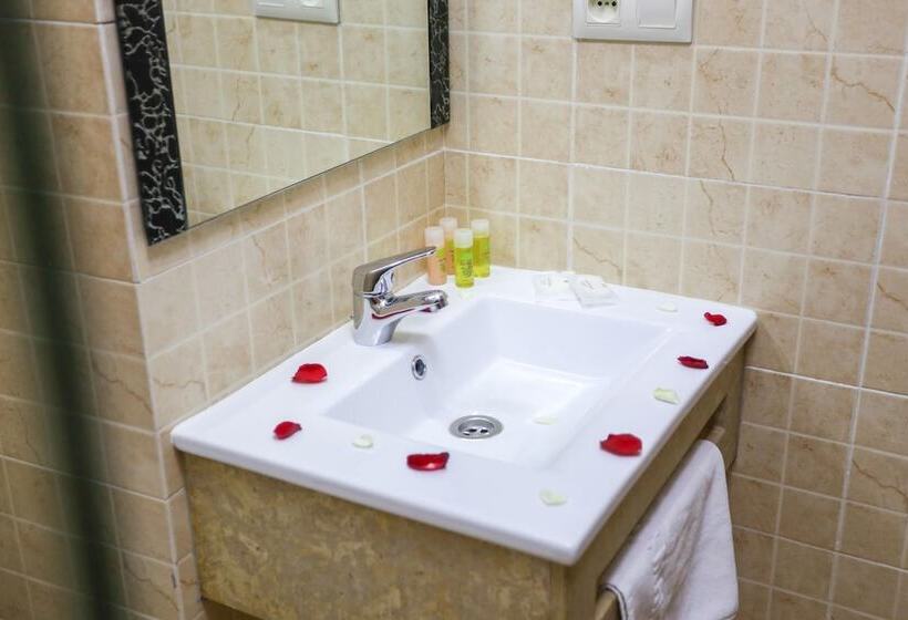 Standard-huone, Suite Martil