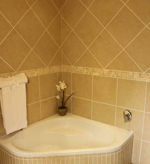 디럭스 룸, La Barune Guest House