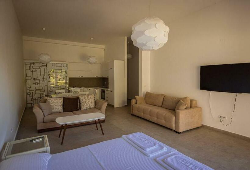 استودیو استاندارد با چشم‌انداز باغ, Vertmont Apartments