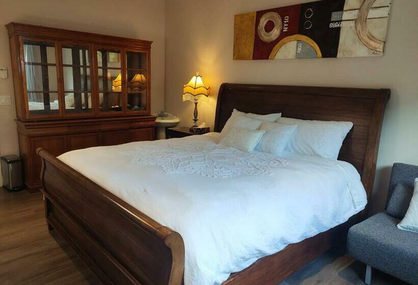 2间卧室的房子, Greenleaf 2 Bdrm 1bth Suite & Private Entry