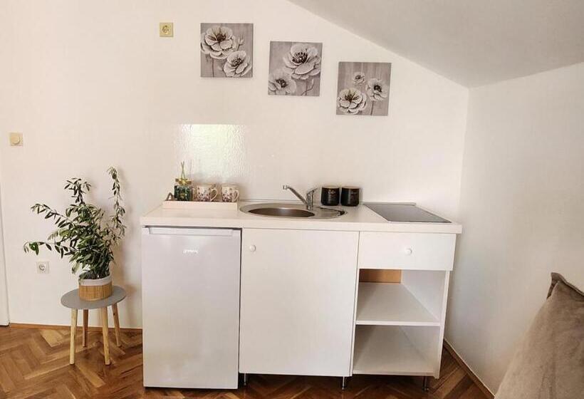 آپارتمان 1 خوابه با تراس, Sunrise Apartments Baošići