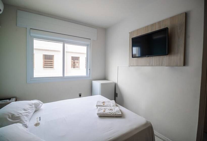 Quarto Triplo Estandar, Xangri La Praia