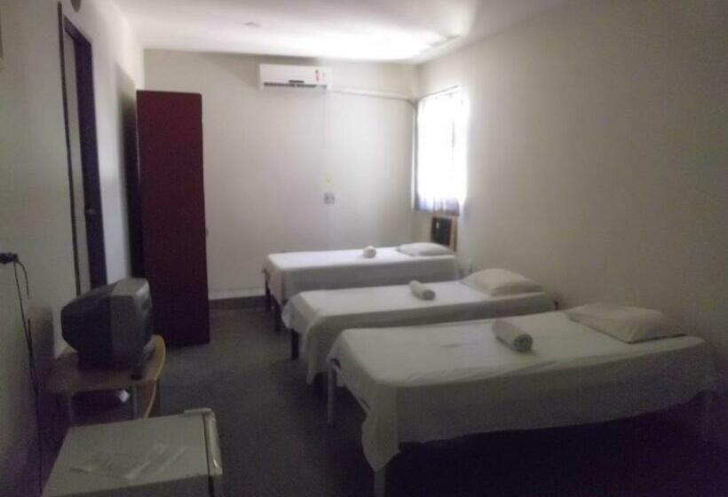 Quarto Triplo Estandar, Masuka Center