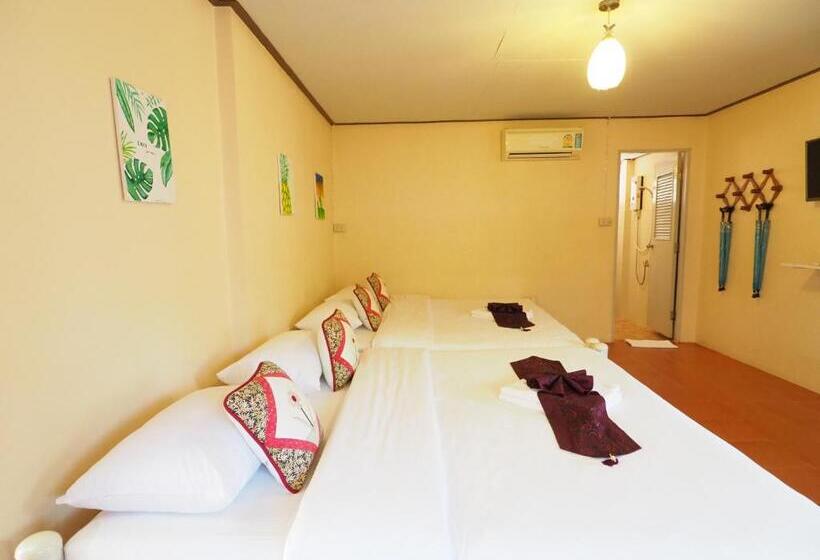 Четырехместный Номер Economy, Baan Pun Sook Resort