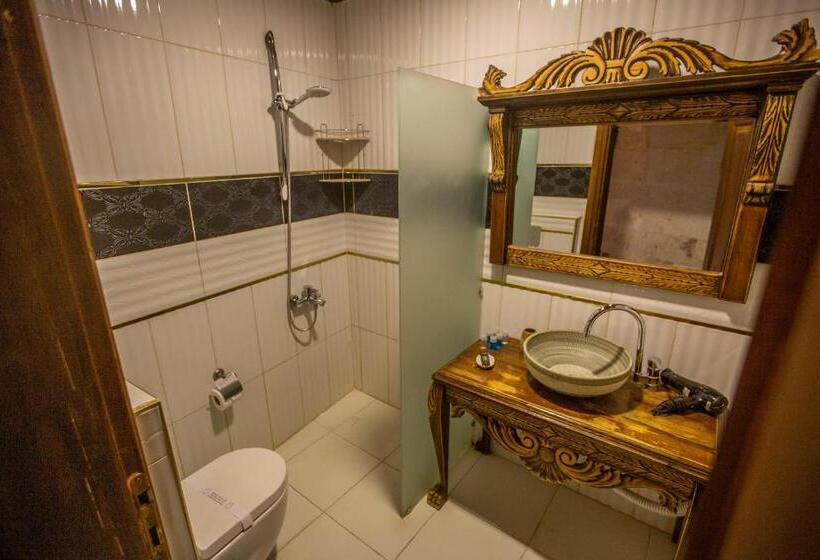 Suite Deluxe, Hermes Cave