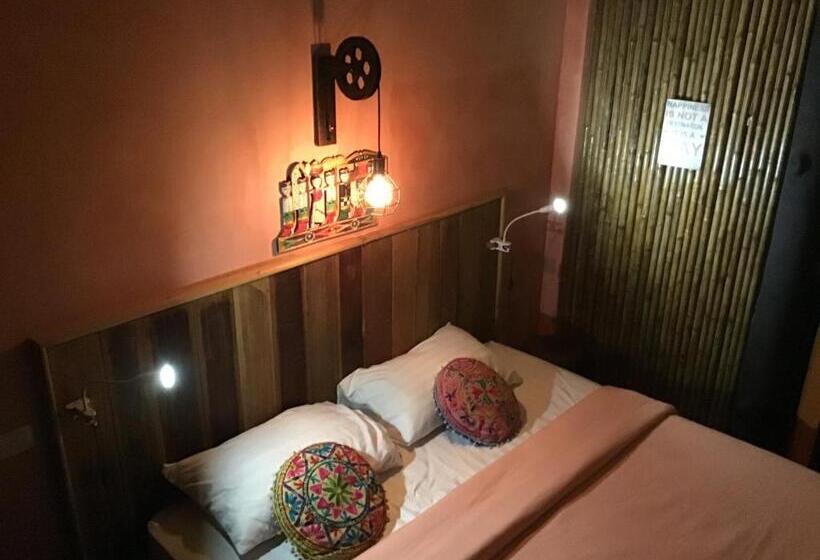 スタンダードバンガロー, Pp Land Beach Eco Resort