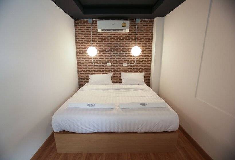 חדר סטנדרט, Give Me 5 Hostel