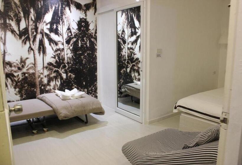 Номер Стандарт Трехместный, 1715 House & Caff Resort, Phuket
