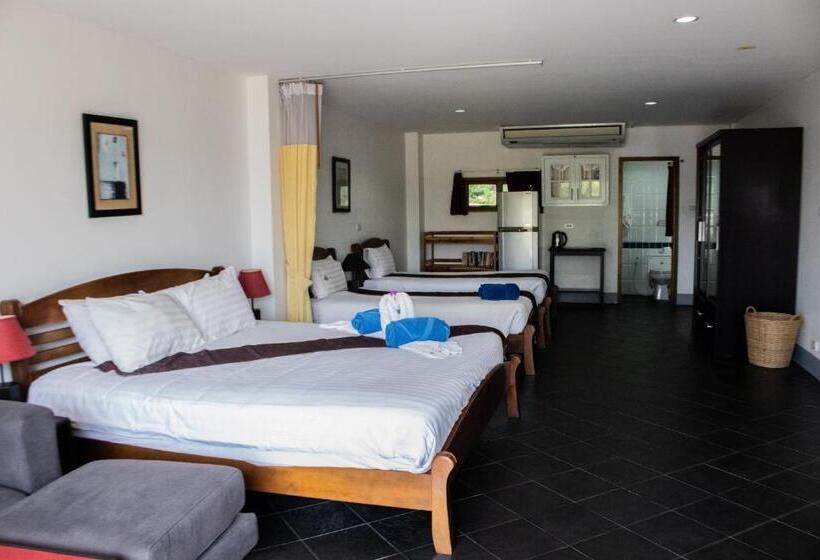 패밀리 룸, Deng S Kamala Beach Guesthouse