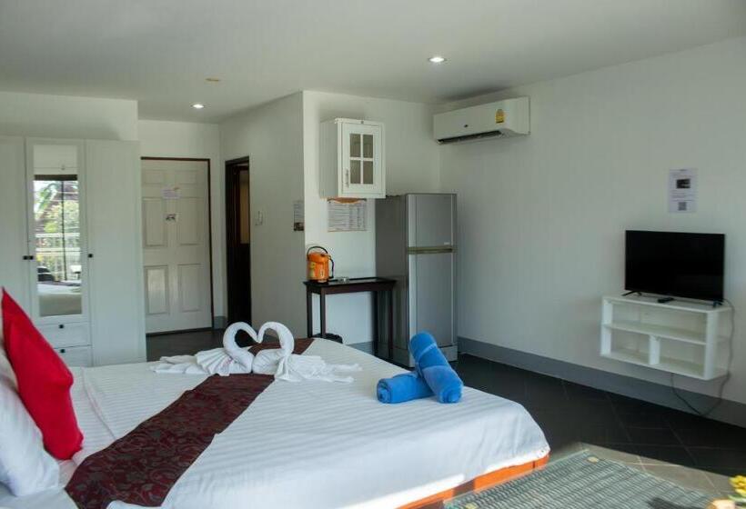 디럭스 룸 바다 전망, Deng S Kamala Beach Guesthouse