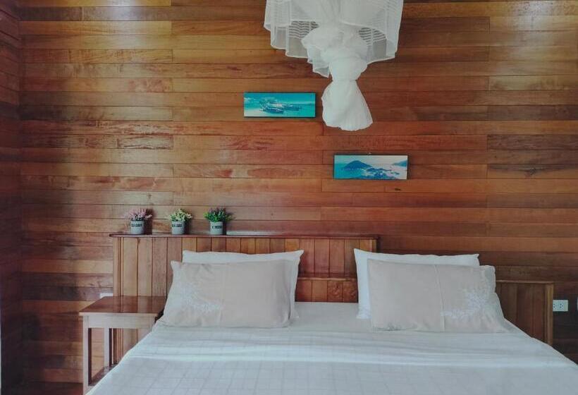 Бунгало Стандарт Вид на Море, Suntisook Resort