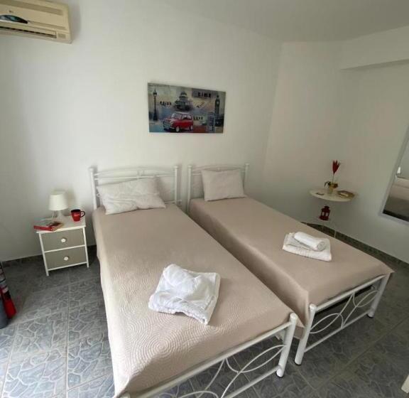 Студио Economy, Casa De Blue Studios & Apartments