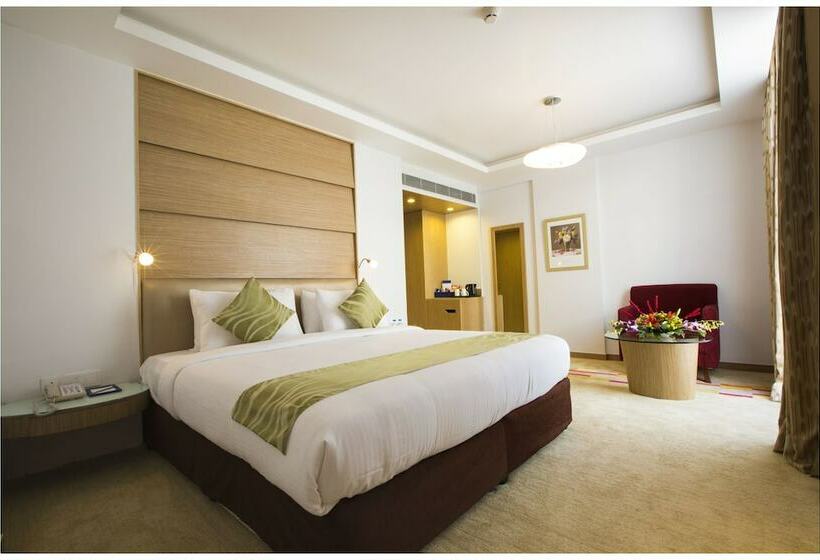 Номер Deluxe, Tulip Bangalore