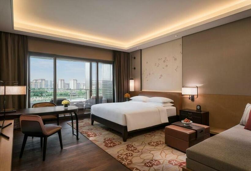 Номер Клуб Кровать Кинг, Hyatt Regency Xi'an