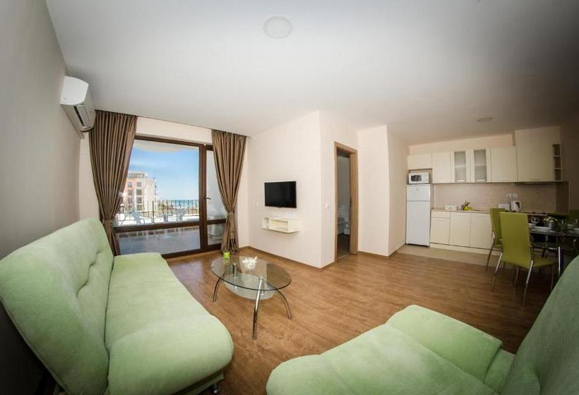 דירה בת חדר שינה 1 עם מרפסת, Premier Fort Beach