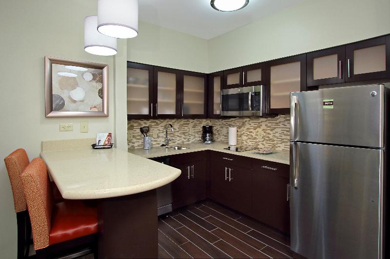 Люкс Кровать Кинг, Staybridge Suites   Houston   Medical Center, An Ihg