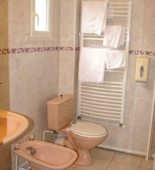 Номер Стандарт, Hôtel Céleste