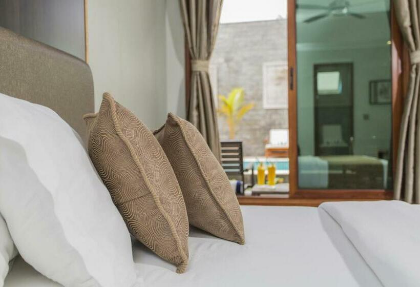 اتاق لوکس با چشم‌انداز استخر, Kaani Village & Spa