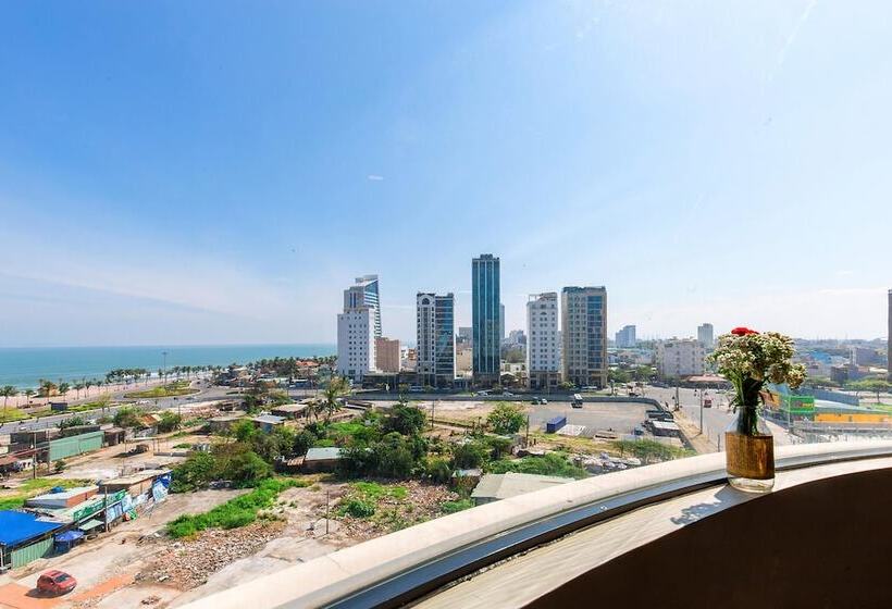 اتاق لوکس با چشم‌انداز دریا, Ocean Haven