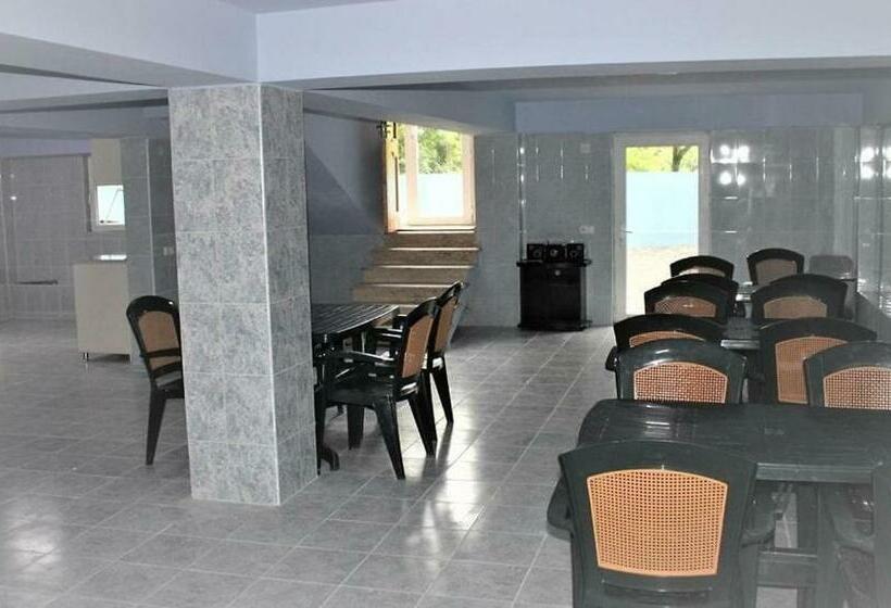 اتاق استاندارد با بالکن, Rio Gonio