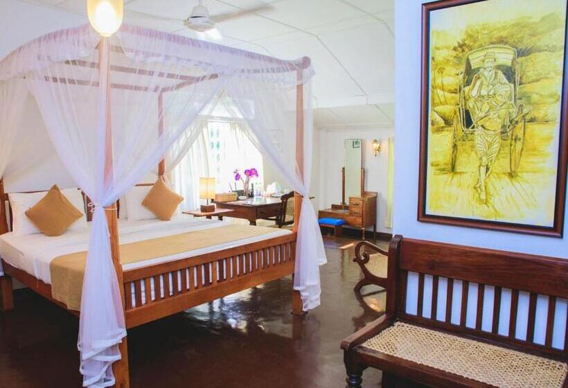 스탠다드 룸 킹사이즈 침대, Thalpe Walawwa Heritage Villa