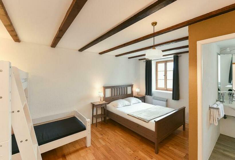 Четырехместный Номер Стандарт, Auberge La Plaine