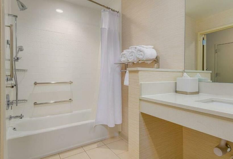 Стандартный Номер Кровать Кинг, Fairfield Inn & Suites By Marriott Raleigh Cary